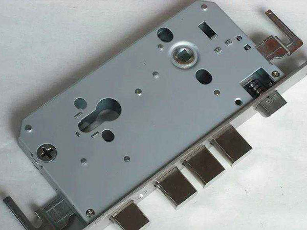 龙马潭24小时上门开锁公司